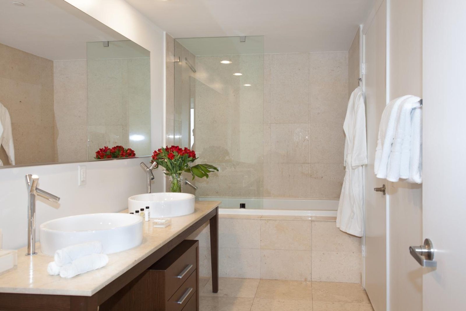 Brickell by Miami Vacation Rentals — photo 7