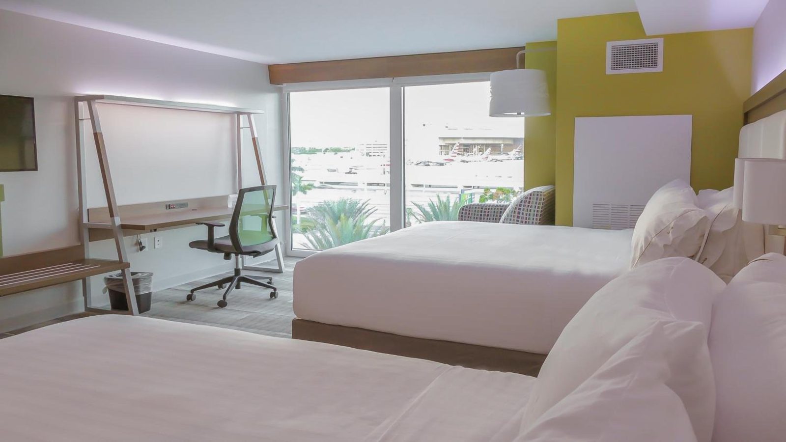 Holiday Inn Express & Suites Miami Airport East by IHG — photo 3