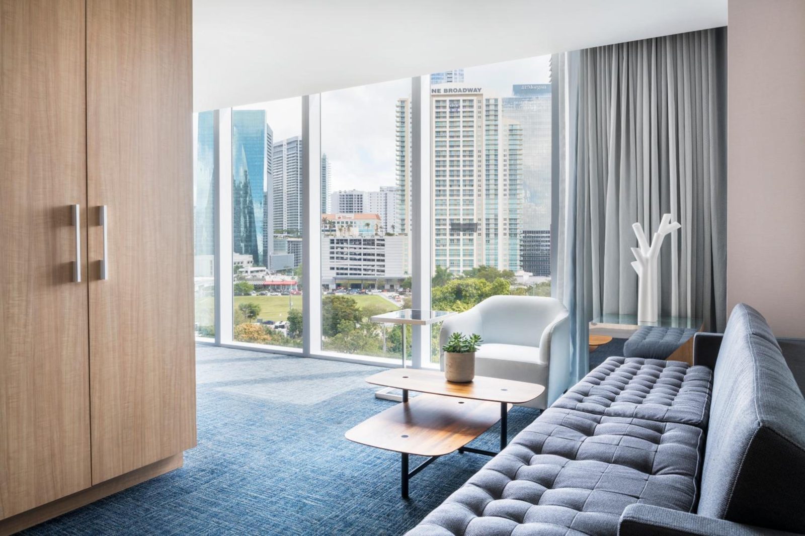 Novotel Miami Brickell — photo 6