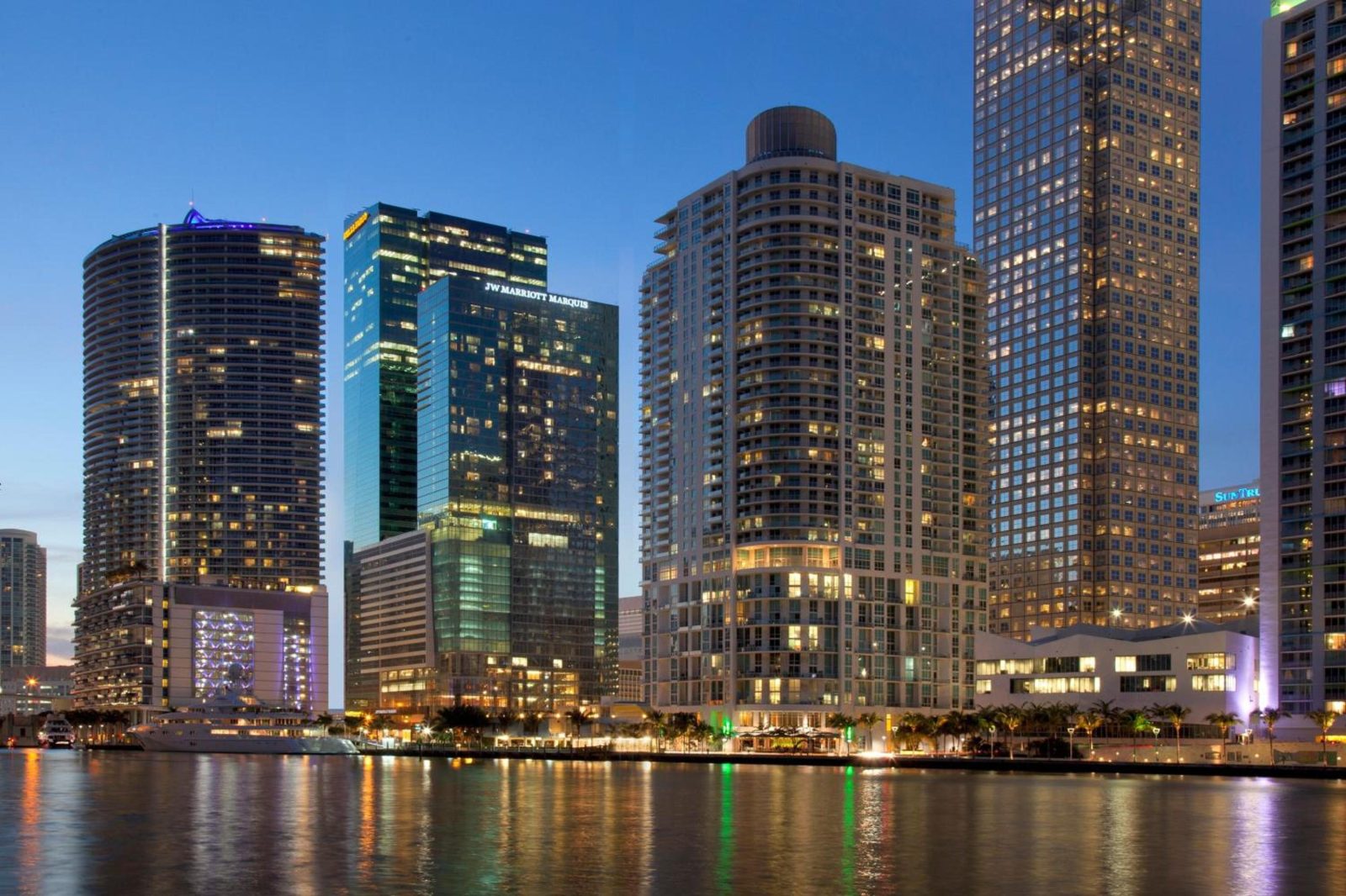 JW Marriott Marquis Miami — photo 2