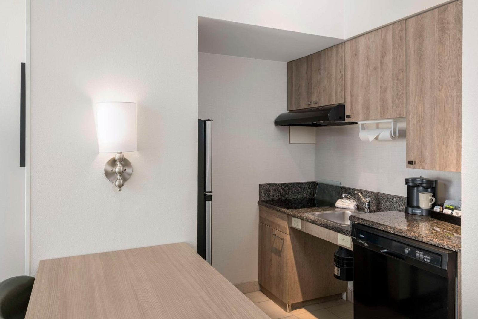 Homewood Suites Miami Airport/Blue Lagoon — photo 7
