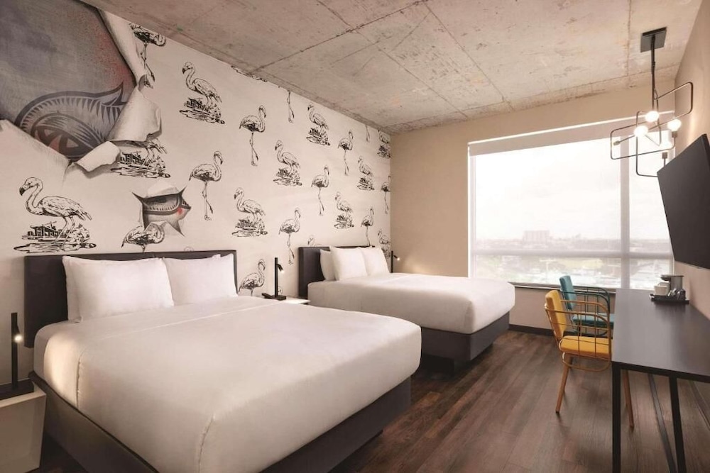 Kompose Boutique Hotel Miami Airport — photo 5