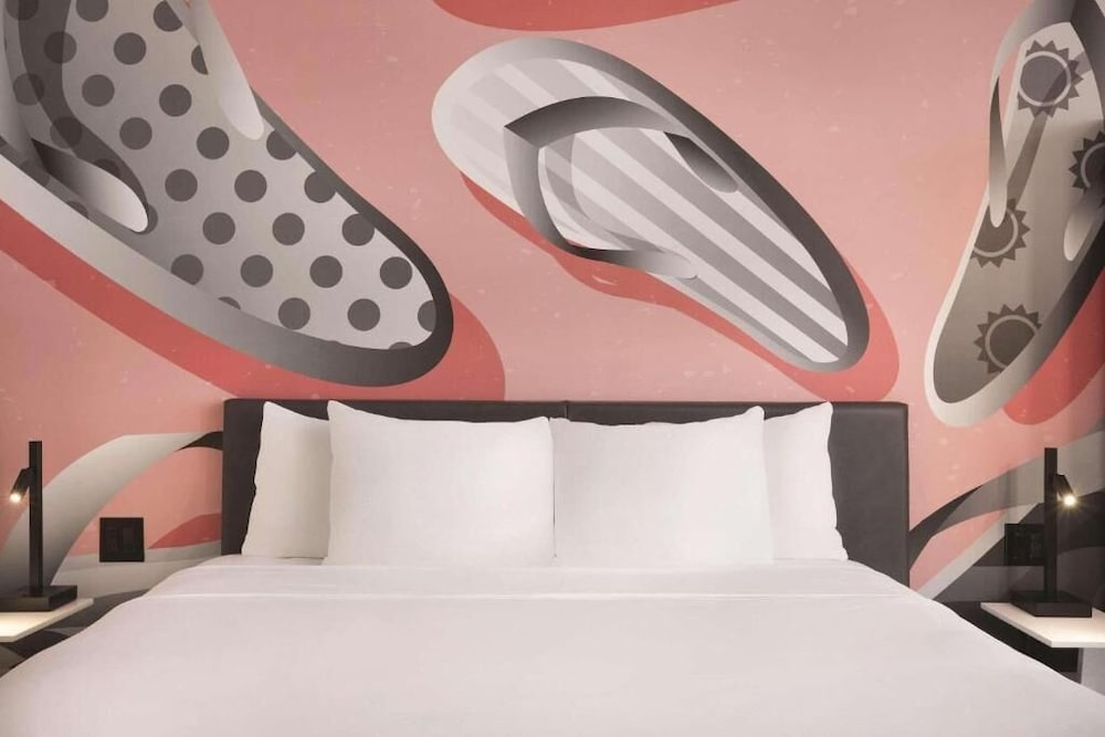 Kompose Boutique Hotel Miami Airport — photo 4