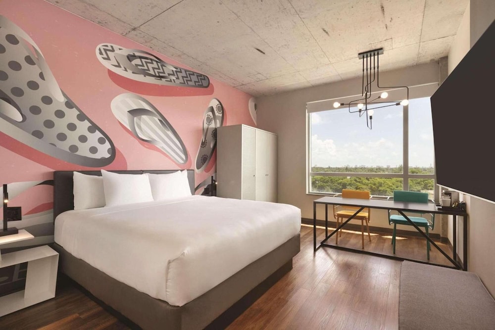 Kompose Boutique Hotel Miami Airport — photo 3
