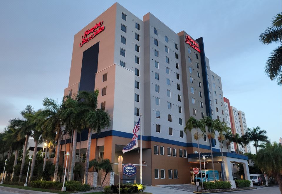 Hampton Inn & Suites Miami Airport South/Blue Lagoon