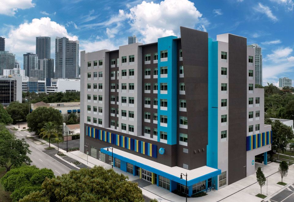 Tru By Hilton Miami West Brickell